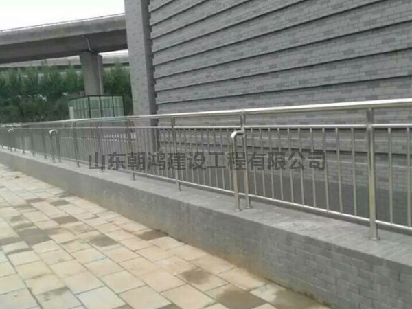 小區(qū)護(hù)欄