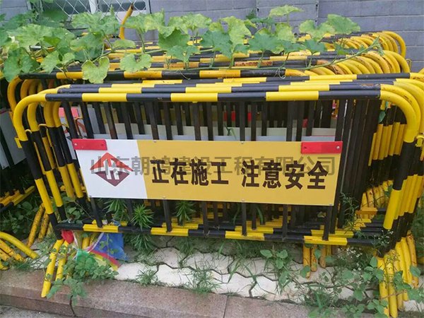 山東濟(jì)南圍擋護(hù)欄廠家
